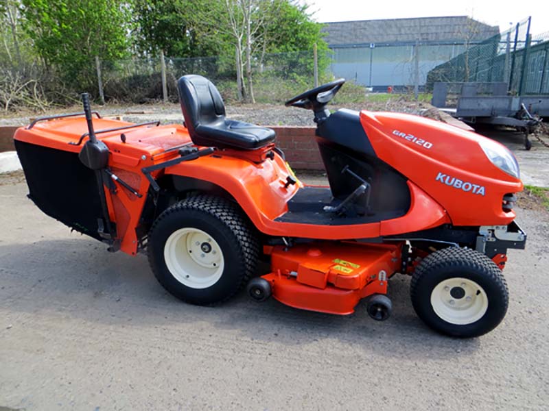 New and Used Groundcare Machinery, compact tractors and ride mowers for sale across England, Scotland & Wales.